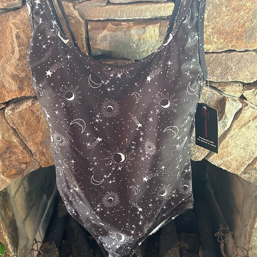 No Boundaries One Piece Bathing Suit Size 7/9 (Small) Black; Star Moon Sun